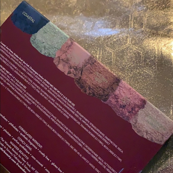 Wander Beauty Wanderess Seascape Palette - Picture 2 of 3